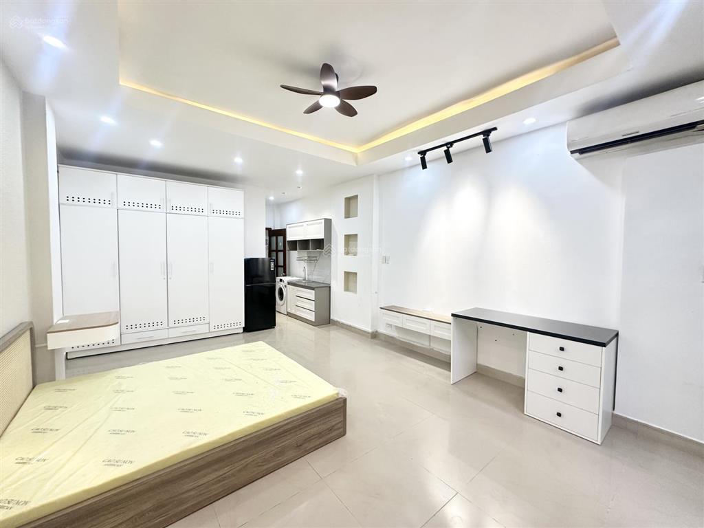 Căn hộ 45m2 ban công mới 100% có máy giặt riêng ngay huỳnh văn bánh gần trường sa, lê văn sỹ, q3