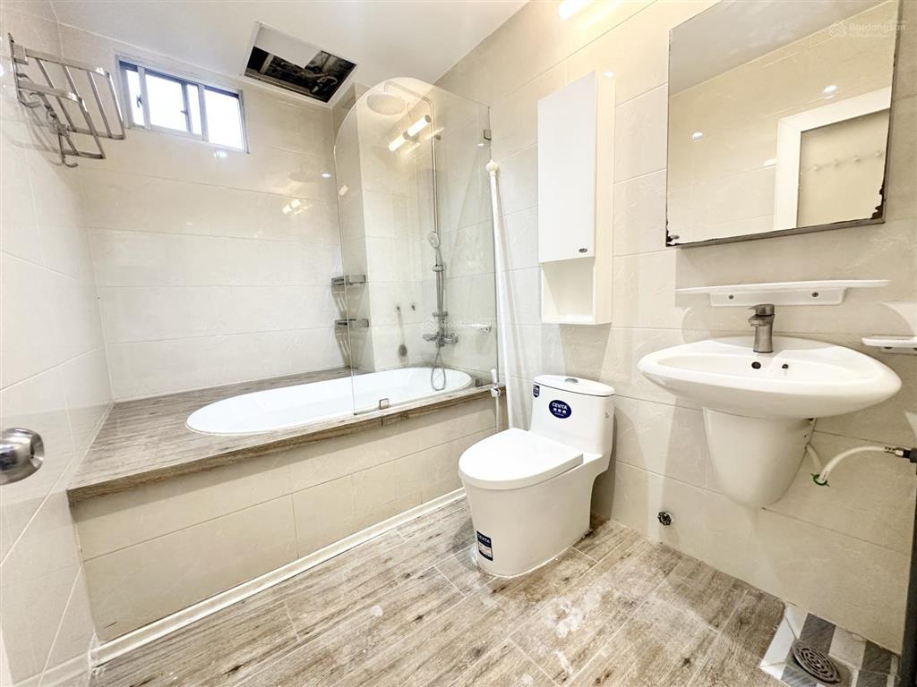 Căn hộ 45m2 ban công mới 100% có máy giặt riêng ngay huỳnh văn bánh gần trường sa, lê văn sỹ, q3