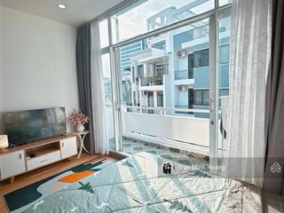 Căn hộ 1 phòng ngủ 40m2 bình thạnh ban công gần ngã tư hàng xanh, giáp q1, q2 ở phan văn hân