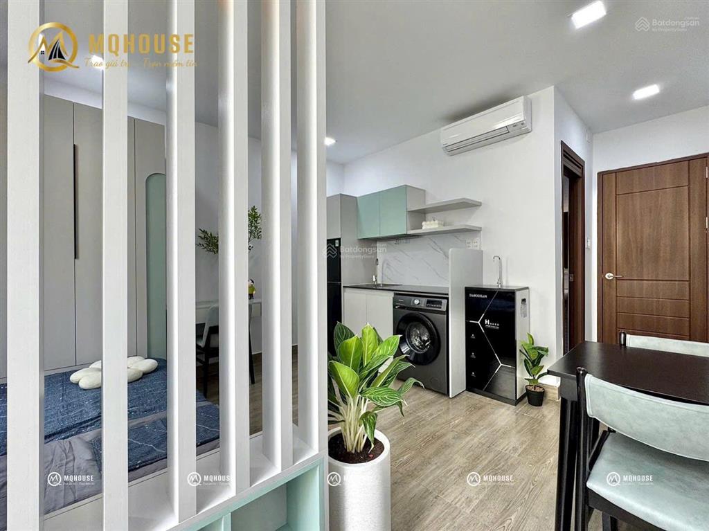 Căn hộ cho thuê 35m2 ban công có máy giặt riêng gần ngã tư phú nhuận, sân bay tân sơn nhất
