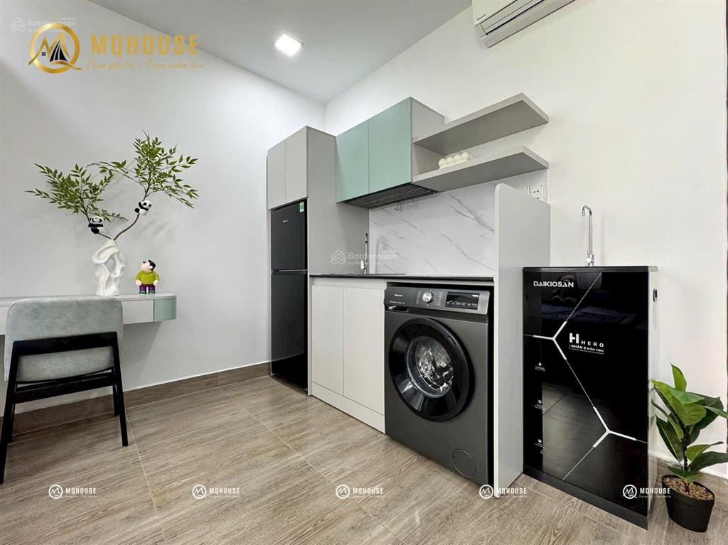 Căn hộ cho thuê 35m2 ban công có máy giặt riêng gần ngã tư phú nhuận, sân bay tân sơn nhất