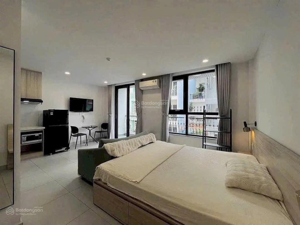 Căn hộ dịch vụ 38m2 ban công full nội thất khu phan xích long gần q1, q3 đường nguyễn công hoan
