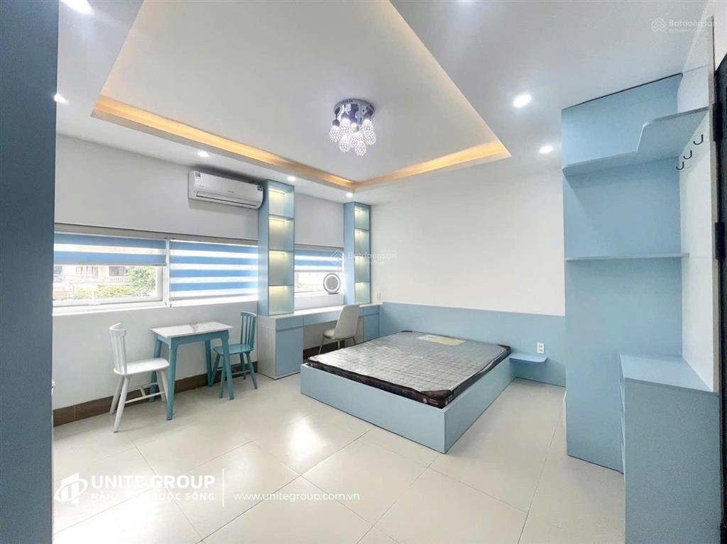 Phòng trọ 30m2 mới cửa sổ thoáng gần phú nhuận, phan xích long, q1, q3 ngay phố ẩm thực vạn kiếp