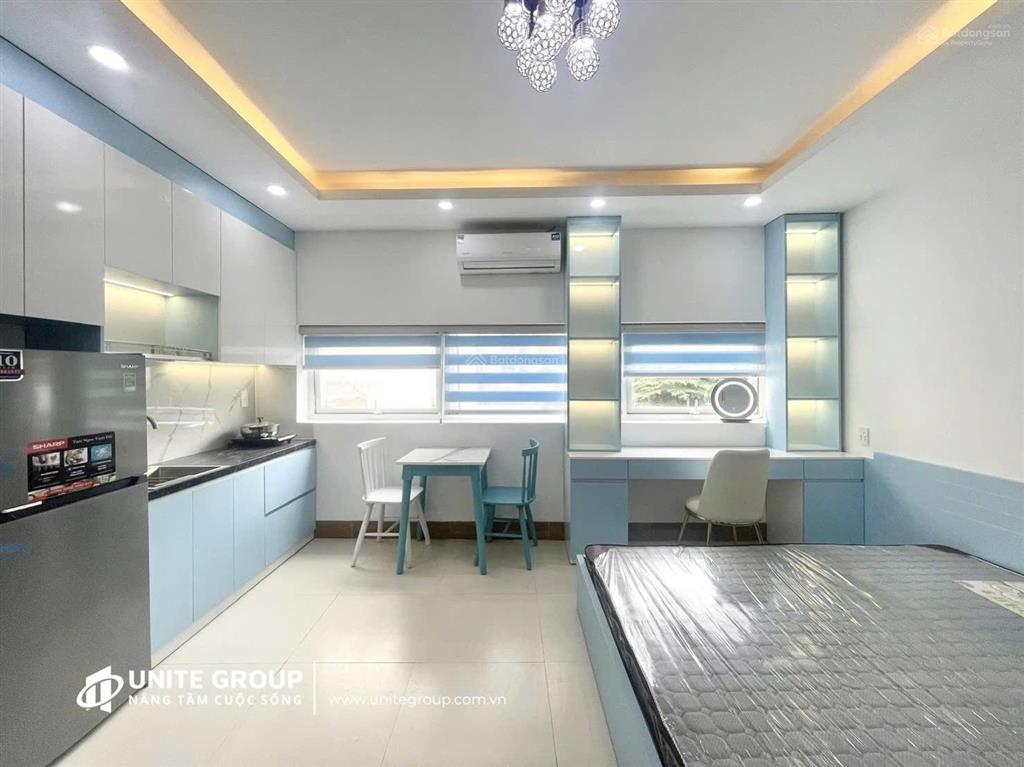 Phòng trọ 30m2 mới cửa sổ thoáng gần phú nhuận, phan xích long, q1, q3 ngay phố ẩm thực vạn kiếp