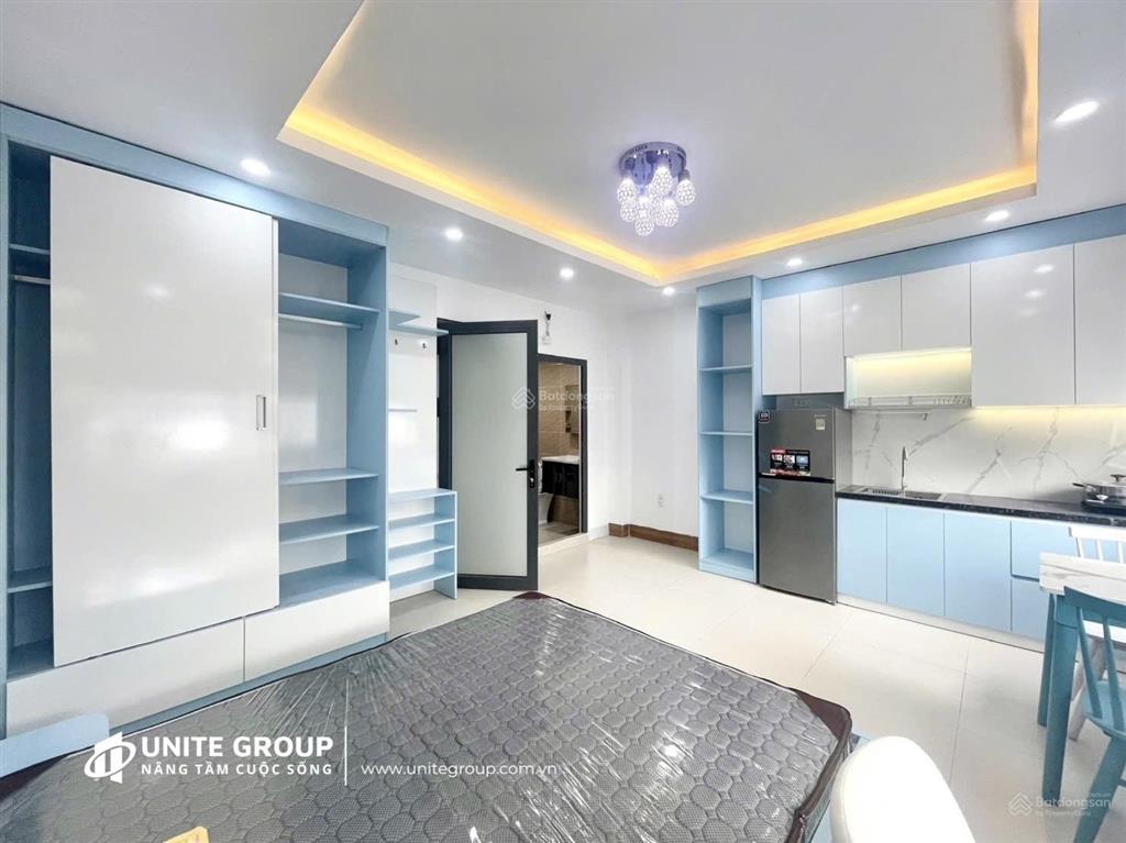 Phòng trọ 30m2 mới cửa sổ thoáng gần phú nhuận, phan xích long, q1, q3 ngay phố ẩm thực vạn kiếp