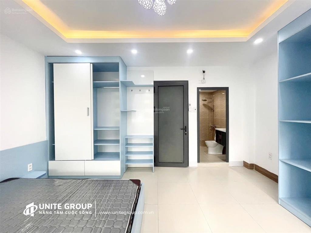 Phòng trọ 30m2 mới cửa sổ thoáng gần phú nhuận, phan xích long, q1, q3 ngay phố ẩm thực vạn kiếp