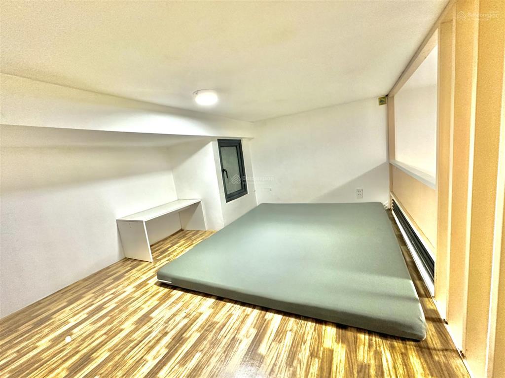 Phòng trọ 30m2 có gác, thang máy gần đh ngoại thương, hutech, gtvt, uef đường nguyễn gia trí