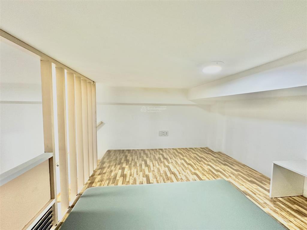 Phòng trọ 30m2 có gác, thang máy gần đh ngoại thương, hutech, gtvt, uef đường nguyễn gia trí