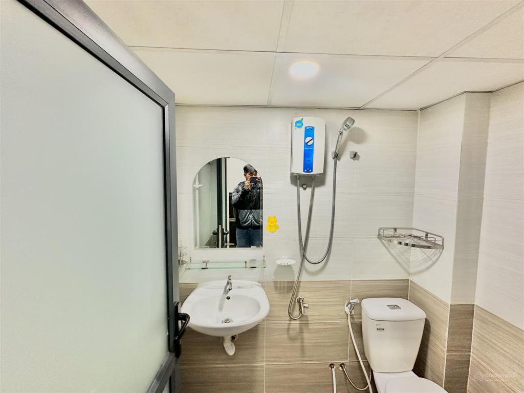 Phòng trọ 30m2 có gác, thang máy gần đh ngoại thương, hutech, gtvt, uef đường nguyễn gia trí