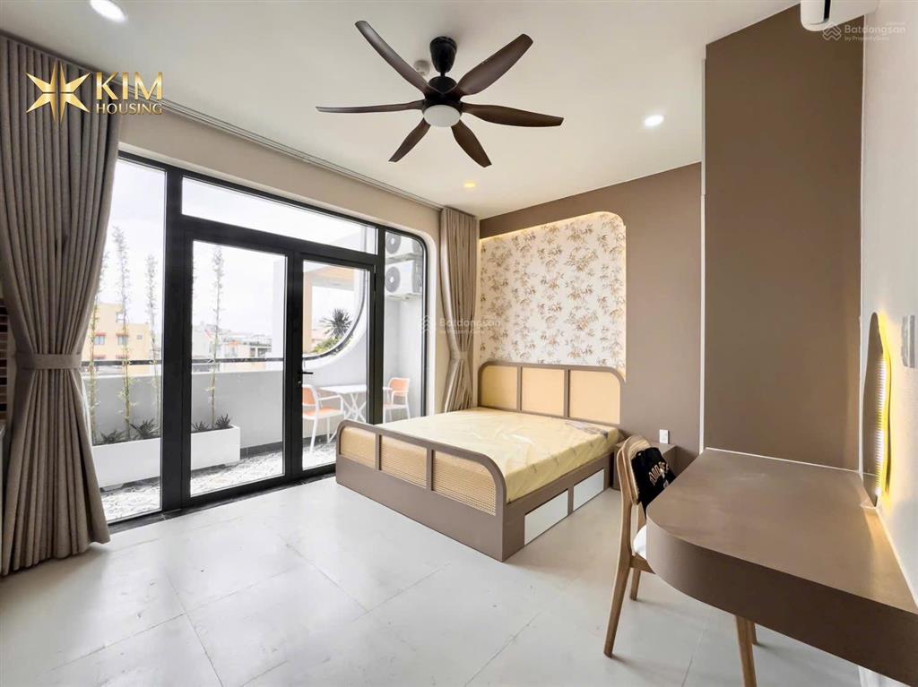 Cho thuê căn hộ 35m2 ban công, máy giặt riêng ngô tất tố gần q1, q2 ngay cầu thị nghè