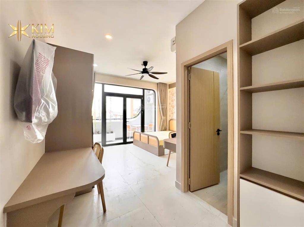 Cho thuê căn hộ 35m2 ban công, máy giặt riêng ngô tất tố gần q1, q2 ngay cầu thị nghè