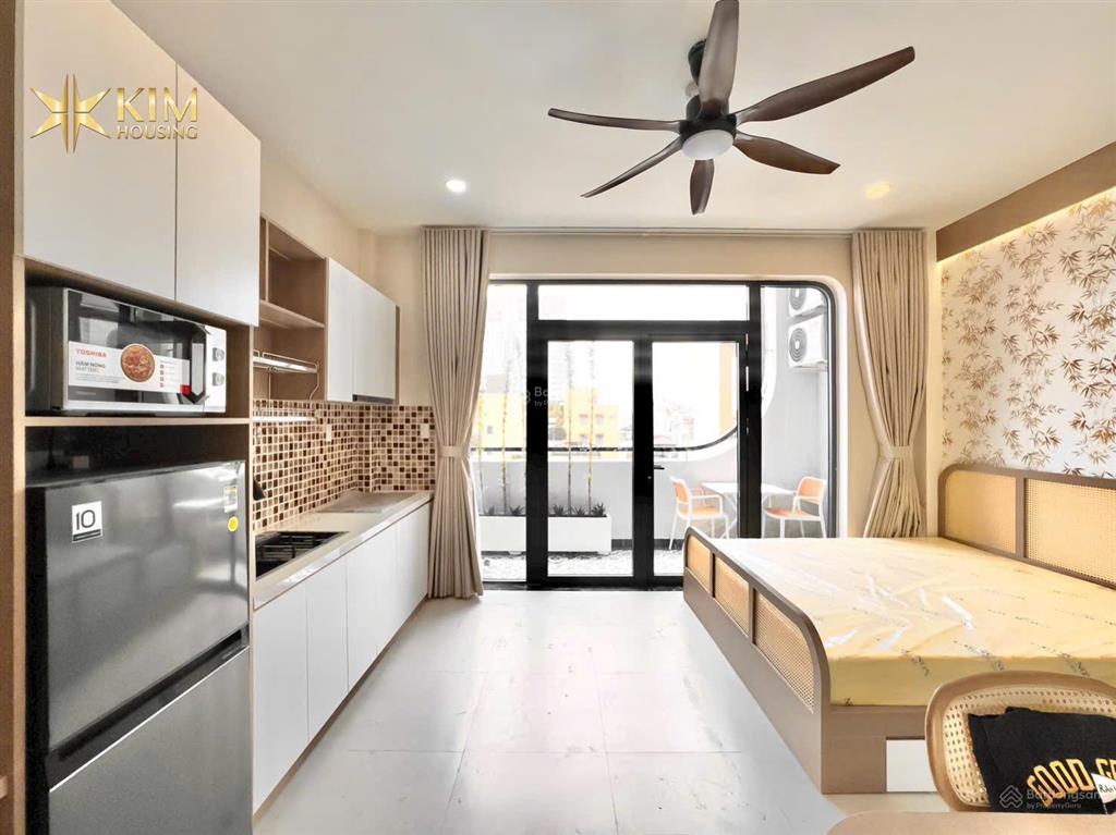 Cho thuê căn hộ 35m2 ban công, máy giặt riêng ngô tất tố gần q1, q2 ngay cầu thị nghè