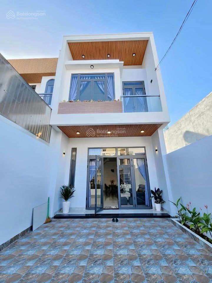 Chủ cần thanh lý lại nhà 1t1l ngay uyên hưng sổ hồng hoàn công