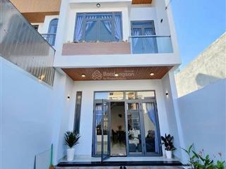 Chủ cần thanh lý lại nhà 1t1l ngay uyên hưng sổ hồng hoàn công