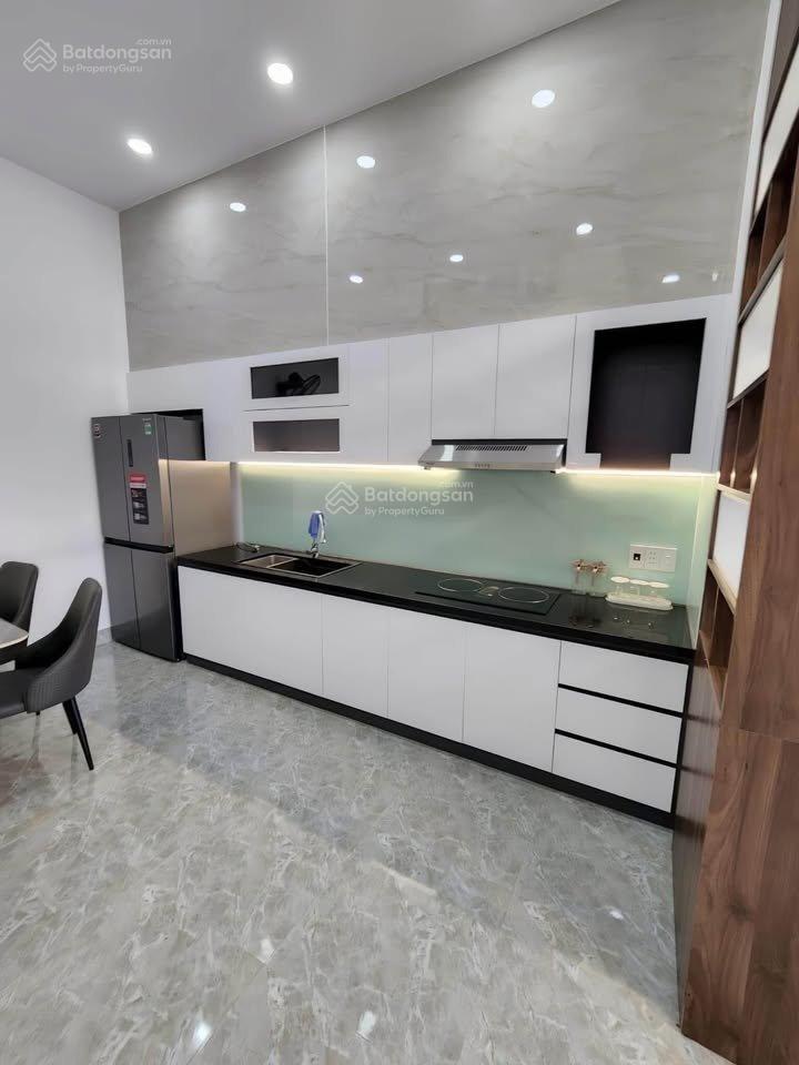 Chủ cần thanh lý lại nhà 1t1l ngay uyên hưng sổ hồng hoàn công