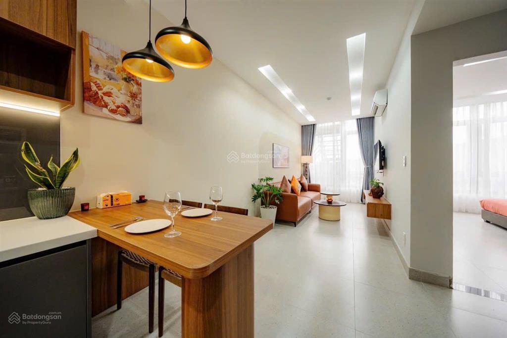 Căn hộ 1 phòng ngủ ban công lớn cực thoáng nội thất cao cấp ở nguyễn cửu vân giáp quận 1