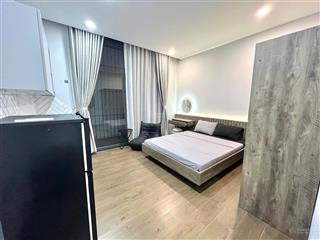 Cho thuê căn hộ dịch vụ 40m2, tại ung văn khiêm, p 25, q.bình thạnh, view landmark sát quận 1