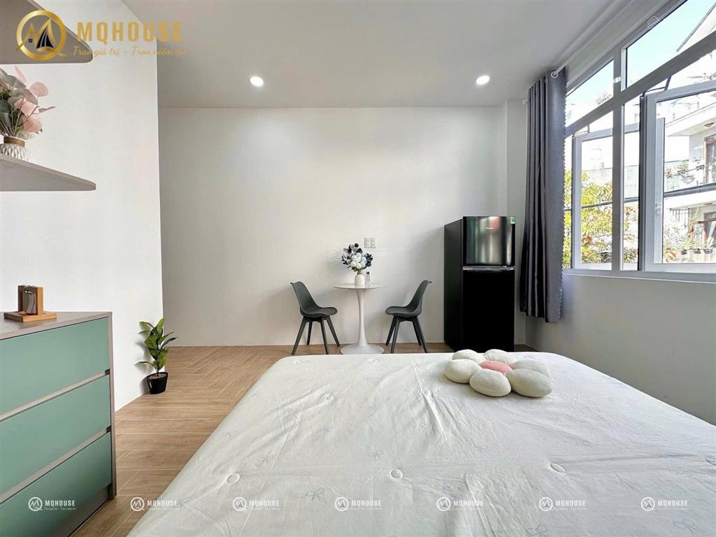 Cho thuê căn hộ tách bếp, cửa sổ lớn, lê quang định, bình thạnh gần chợ bà chiểu, hàng xanh