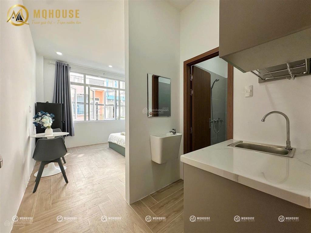 Cho thuê căn hộ tách bếp, cửa sổ lớn, lê quang định, bình thạnh gần chợ bà chiểu, hàng xanh