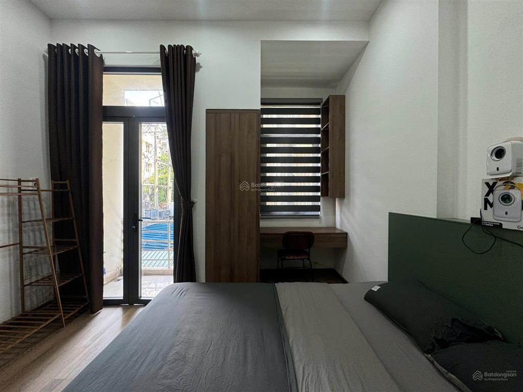 Căn hộ ban công cửa sổ lớn xa bếp full nội thấy cao cấp nhà thang máy ở hoàng sa, tân định, quận 1