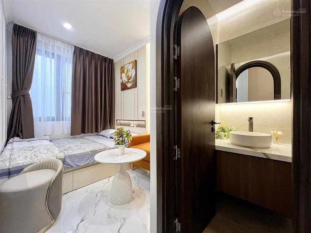 Căn hộ cửa sổ lớn, khu bếp xa giường, full nội thất cao cấp, ở nơ trang long bình thạnh gần uef vlu