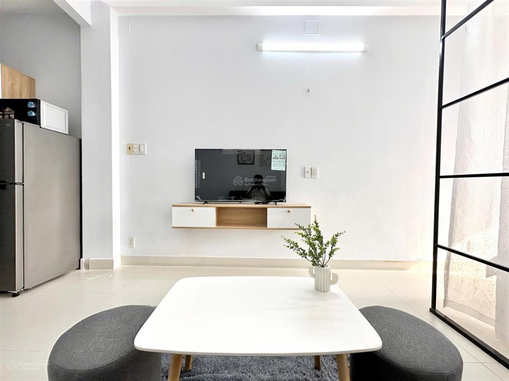 Căn hộ 1 phòng ngủ ban công tách bếp, máy giặt riêng, phòng 50m2 nguyễn trọng tuyển, phú nhuận