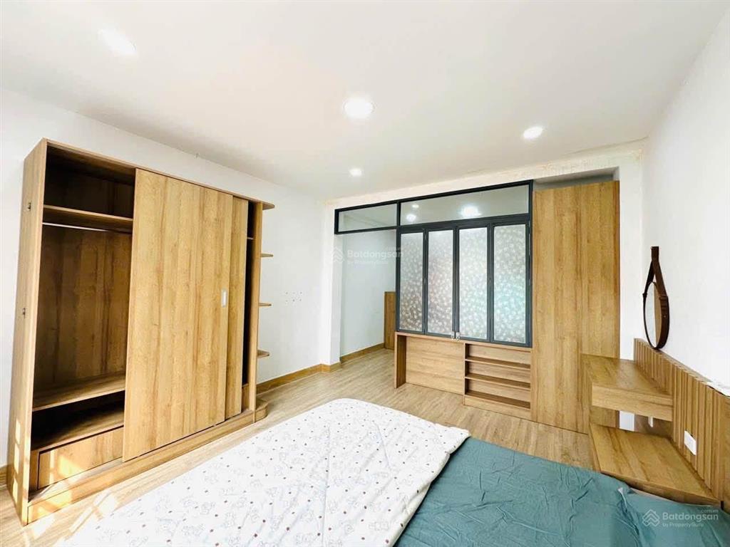 Căn hộ 1 phòng ngủ nhiều cửa sổ thoáng, máy giặt riêng, phòng ngủ rộng, ở võ oanh gần uth, uef