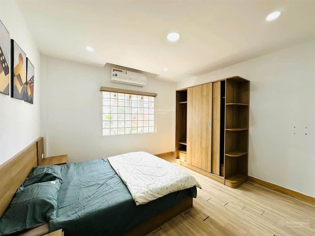 Căn hộ 1 phòng ngủ nhiều cửa sổ thoáng, máy giặt riêng, phòng ngủ rộng, ở võ oanh gần uth, uef
