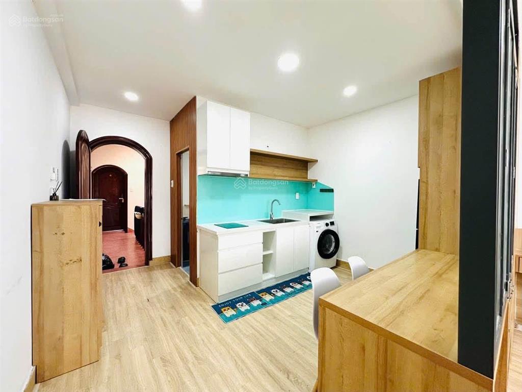 Căn hộ 1 phòng ngủ nhiều cửa sổ thoáng, máy giặt riêng, phòng ngủ rộng, ở võ oanh gần uth, uef