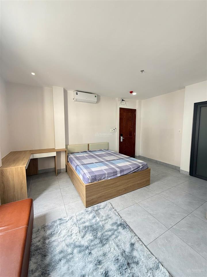 Căn hộ cửa sổ lớn, thang máy, máy giặt riêng, có bảo vệ ở bạch đằng bình thạnh gần uef hutech hiu