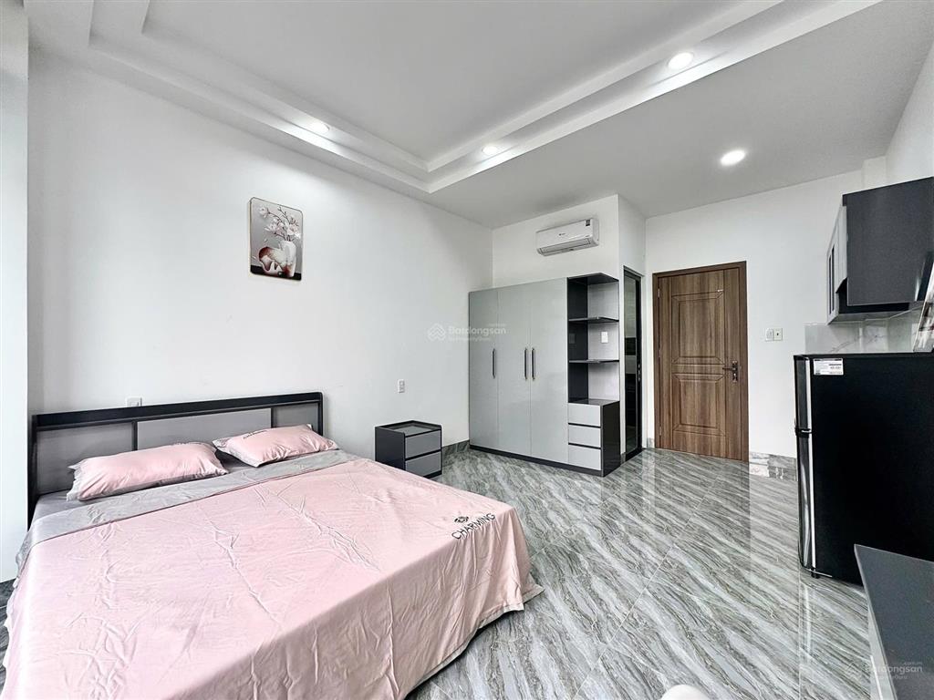 Cho thuê căn hộ ban công lớn, bếp xa giường, full nội thất cao cấp nguyễn bỉnh khiêm, quận 1
