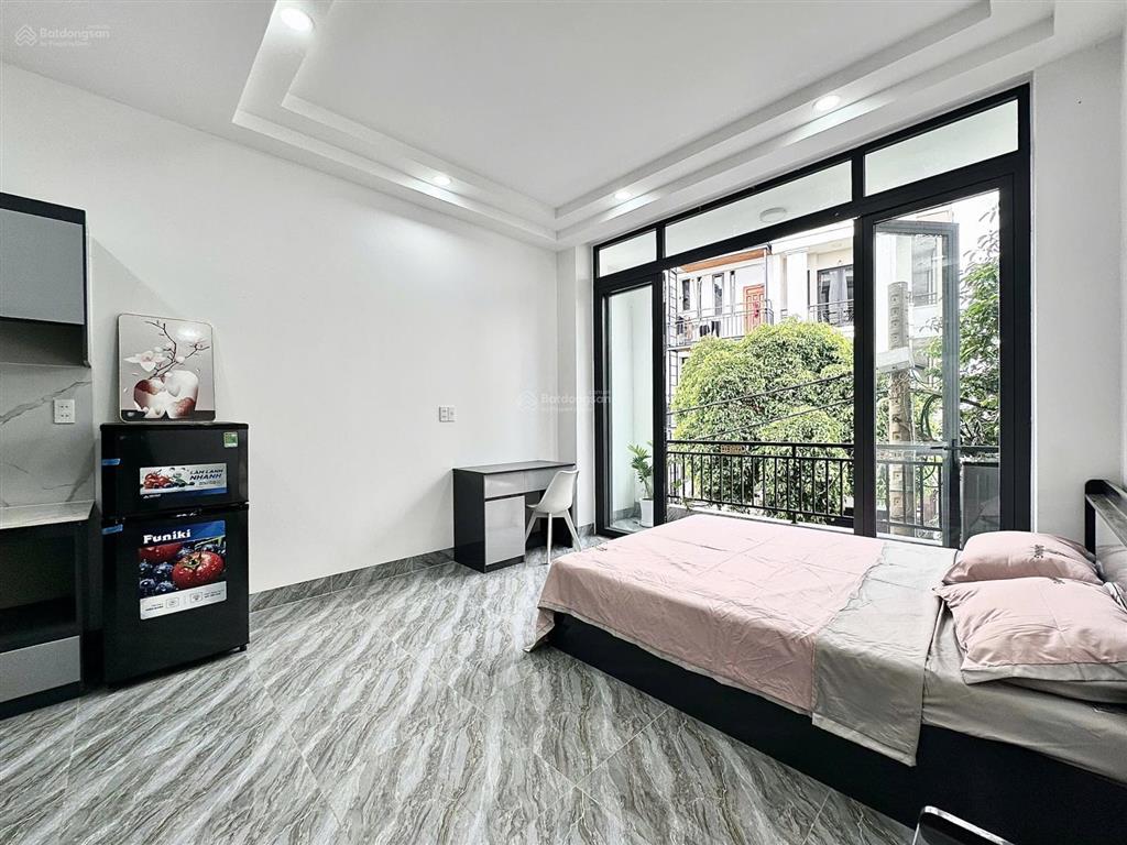 Cho thuê căn hộ ban công lớn, bếp xa giường, full nội thất cao cấp nguyễn bỉnh khiêm, quận 1