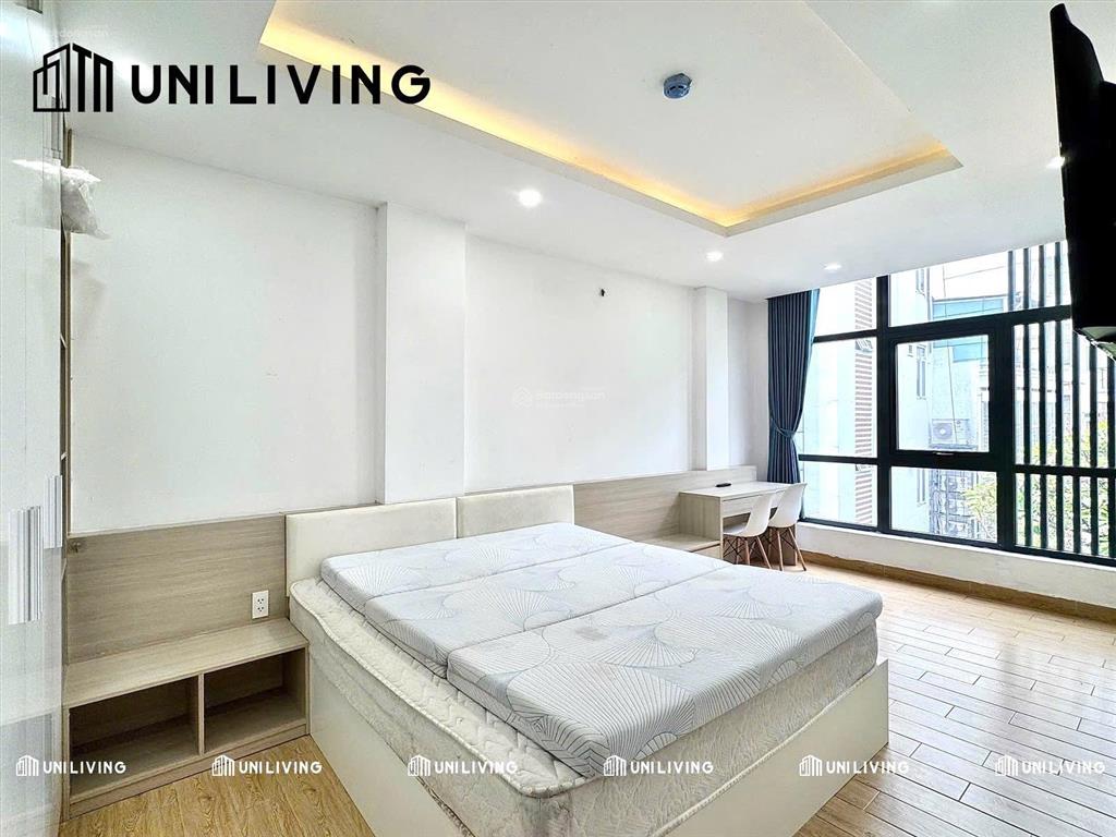 Cho thuê căn hộ cửa sổ lớn view toàn cảnh, bếp xa giường, thang máy nguyễn kiệm, phú nhuận
