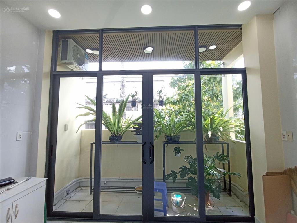 Chính chủ bán nhà mặt tiền nguyễn trãi quận 5, giáp quận 1, full nội thất, giá 29.5 tỷ