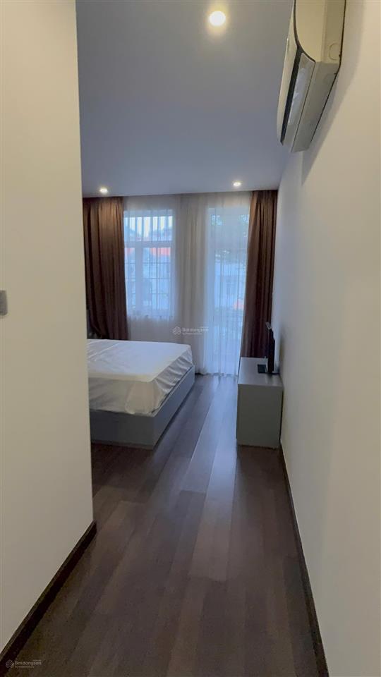 Cho thuê biệt thự luxury 150m2, khu đô thị him lam kênh tẻ, 75 triệu vnd
