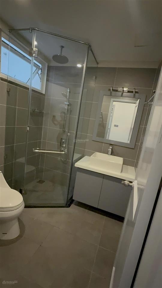 Cho thuê biệt thự luxury 150m2, khu đô thị him lam kênh tẻ, 75 triệu vnd