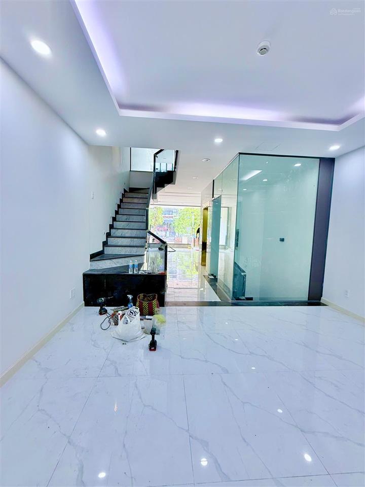 Cho thuê văn phòng 80 triệu (nhà mới), 100m2 tại khu đô thị him lam kênh tẻ, quận 7, tp.hcm