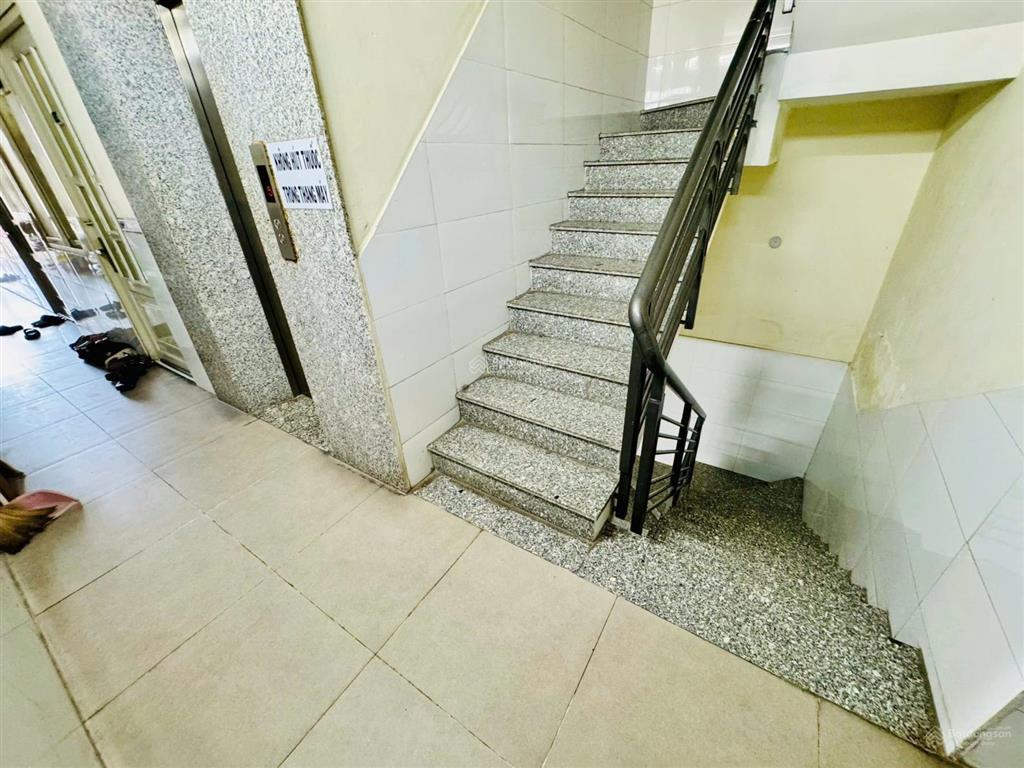 Bán căn hộ dịch vụ 31 phòng tại 566 nguyễn thái sơn, p5, quận gò vấp, 170m2, 34 tỷ tl