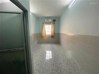 Studio cửa sổ to giá sinh viên