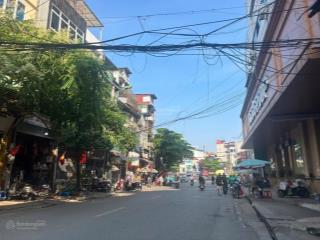 Mặt phố dt 73 m2, mt 5.5m 5t  lô góc  3 thoáng mặt sau là ngõ  thang máy  khu ẩm thực có 102