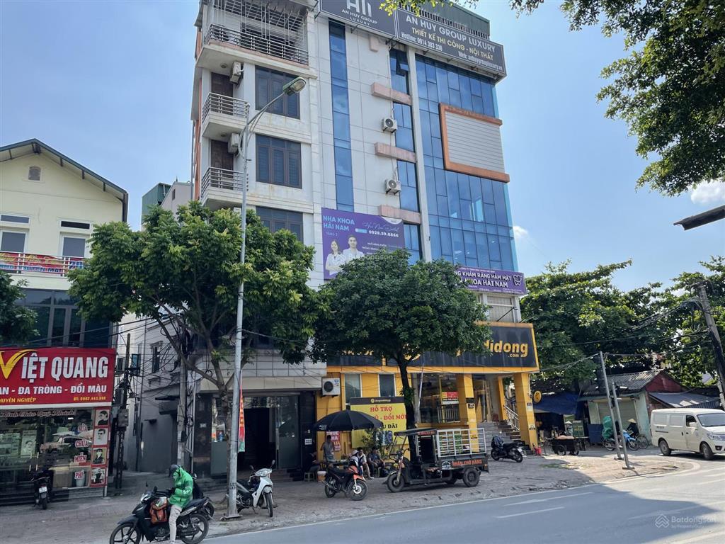 Mặt phố dt 73 m2, mt 5.5m 5t  lô góc  3 thoáng mặt sau là ngõ  thang máy  khu ẩm thực có 102