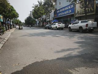 Nhà 2 tầng 35m2 cách 1 nhà ra đường ngô xuân quảng ô tô thông tiện ích gần