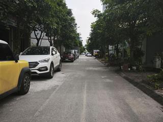 40m2 tđc trâu quỳ view vườn hoa phân lô vỉa hè 3 ô tô tránh kd nhỉnh 8 tỷ