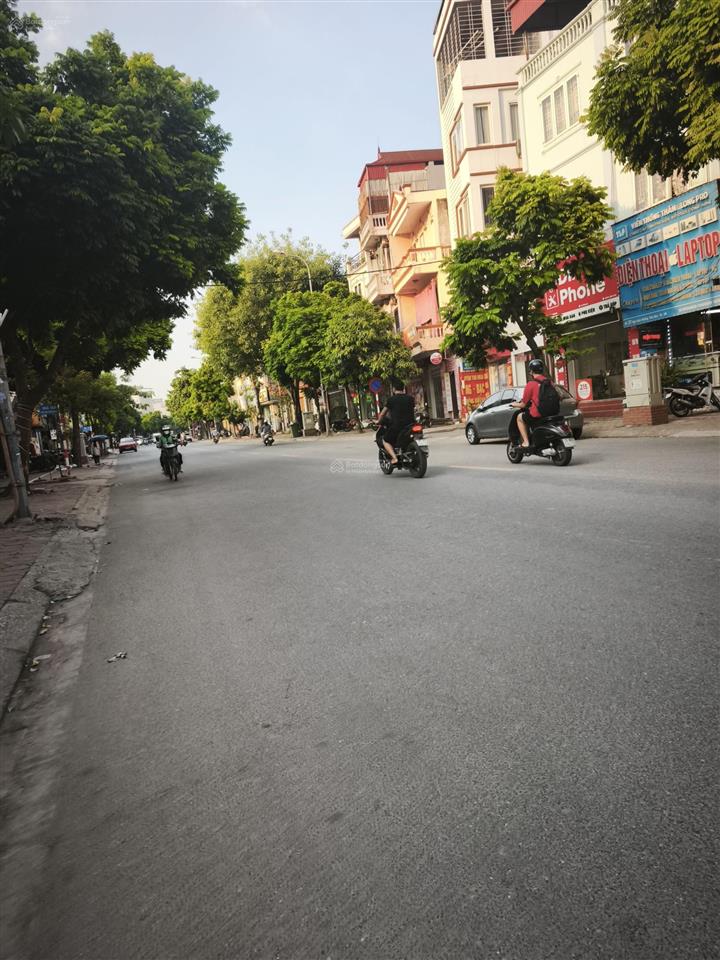 Cho thuê nhà 4 tầng kd mp nguyễn mậu tài gia lâm mt10m 23tr/1tháng