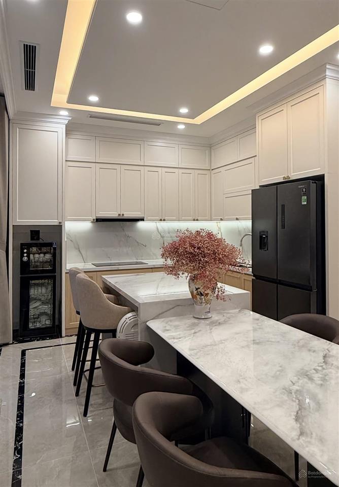 Chính chủ bán nhà tại 380 hoàng văn thái, 15,2 tỷ, 45m2, hàng hot