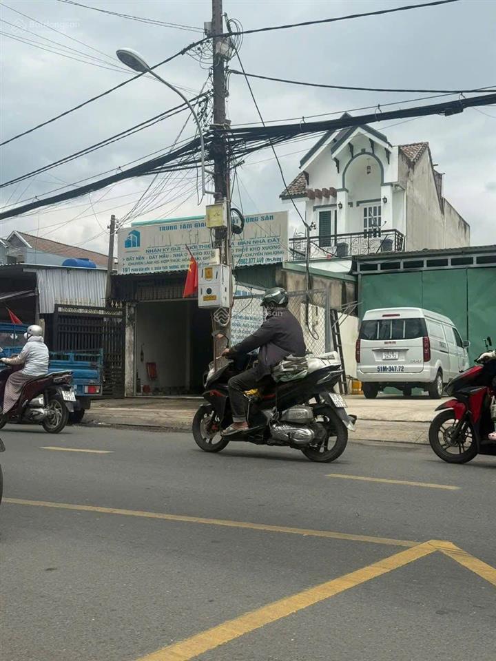 Chính chủ bán nhà mt phan văn hớn 5x32 shr 160m2 giá 13,8 tỷ kinh doanh cực tốt.  0933 655 ***