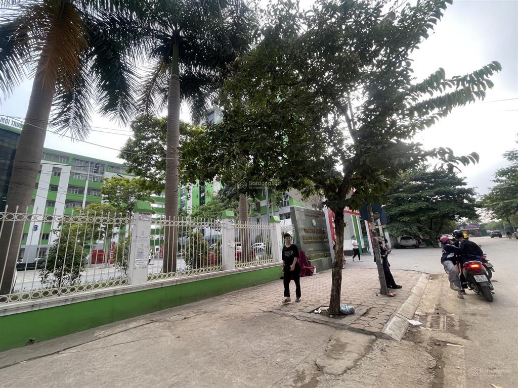 Cực hiếm  đối diện cổng phụ đh tài nguyên môi trường  đón đầu quy hoạch hoàng quốc việt kéo dài