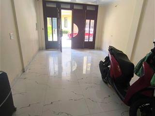 Vip phú diễn  tái định cư  gần đh tn&mt  thang máy  nội thất xịn  vỉa hè rộng  ô tô tránh
