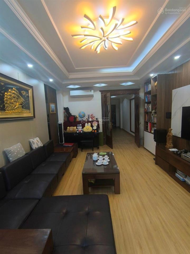 Vip phú diễn  tái định cư  gần đh tn&mt  thang máy  nội thất xịn  vỉa hè rộng  ô tô tránh