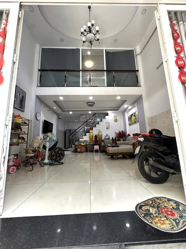 Hxh 6m thông  3 tầng 5m x 13m  giáp q11  chỉ 5 tỷ nhỉnh nhẹ